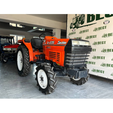 Kubota L-1 235