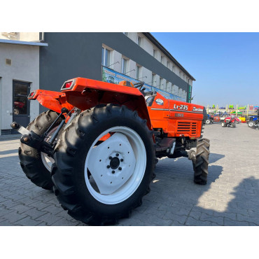 Kubota L-1 235