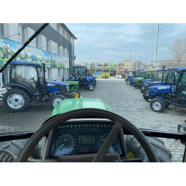 John Deere 6230
