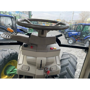 John Deere 6230