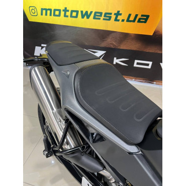 Мотоцикл Husqvarna Svartpilen 801