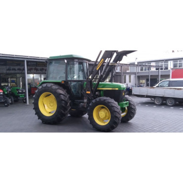 John Deere 2850