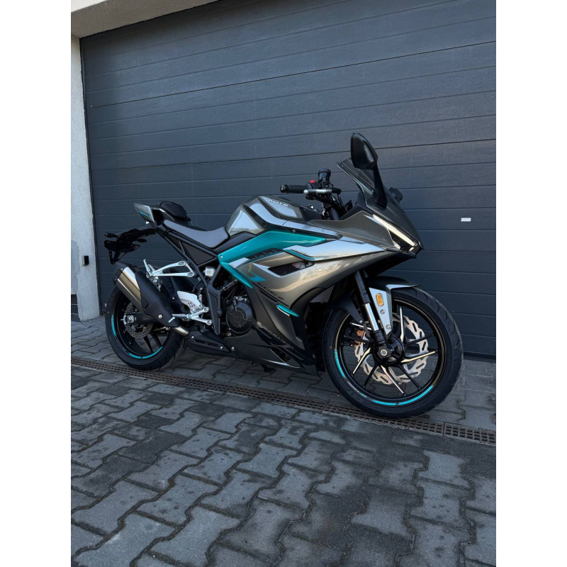Мотоцикл KOVE 350RR
