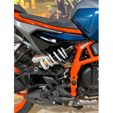 Мотоцикл KTM 390 DUKE