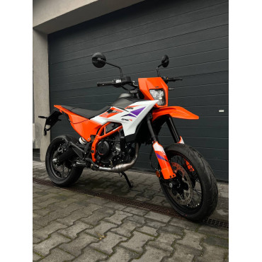 Мотоцикл KTM 390 SMC R