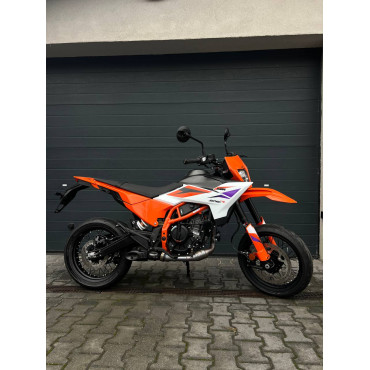 Мотоцикл KTM 390 SMC R