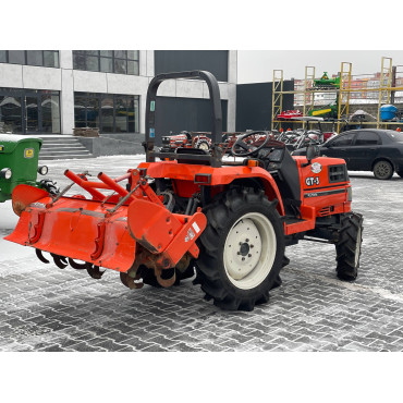 Kubota GT-3 