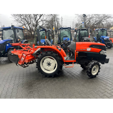 Kubota KL-245