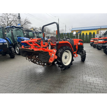 Kubota KL-245