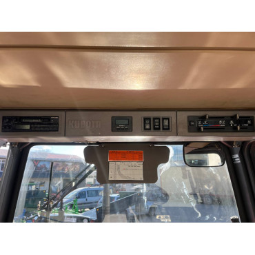 Kubota M1-65