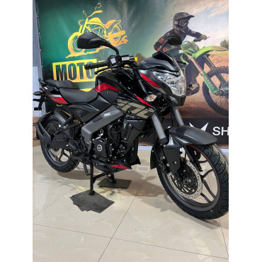 Мотоцикл BAJAJ Pulsar NS200