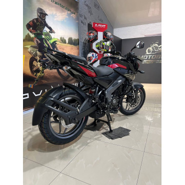 Мотоцикл BAJAJ Pulsar NS200