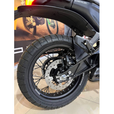 Мотоцикл Husqvarna Svartpilen 401