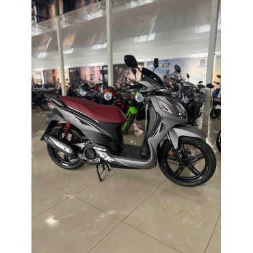 Скутер Sym Symphony SR150 