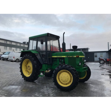 John Deere 3130