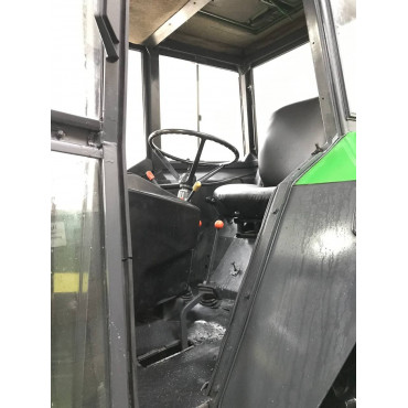 John Deere 3130